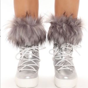 Snow Baby Fur Trim Boots